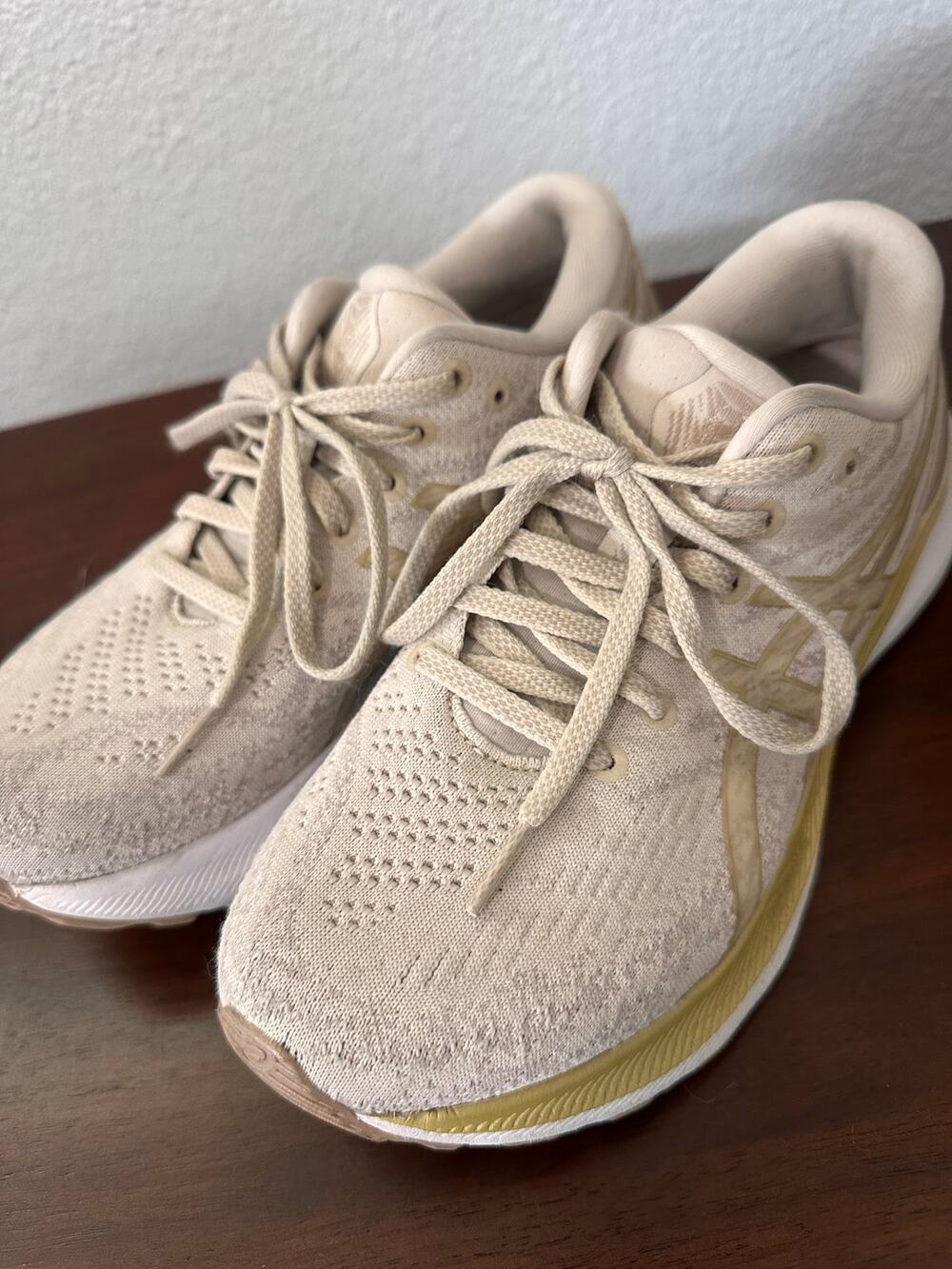 ASICS GEL-KAYANO 29 Women's 7.5 Beige Gold Running Shoes FF BLAST+